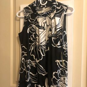 NWT b&w blouse